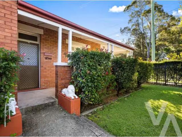 1/340 Brunker Road, Adamstown House for rent Listed by Elouis.