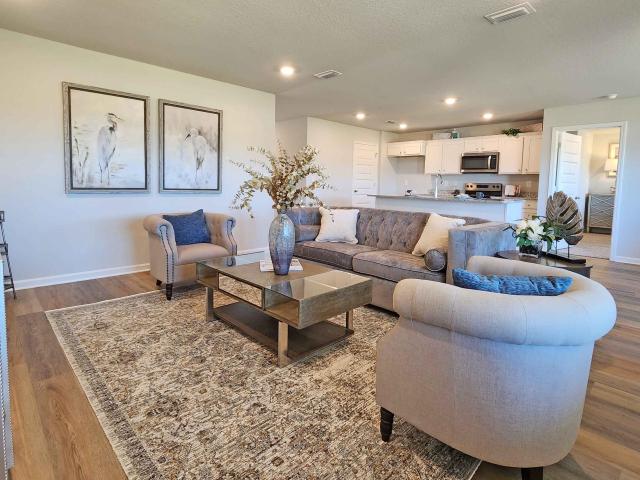 13413 Grove Cove