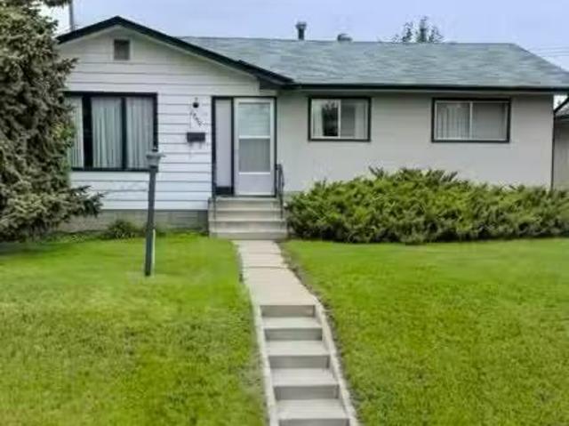 13412 113A Street, Edmonton, AB, T5E 5C2 house for sale Lis.