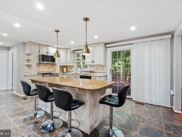 1341 Crockett Lane