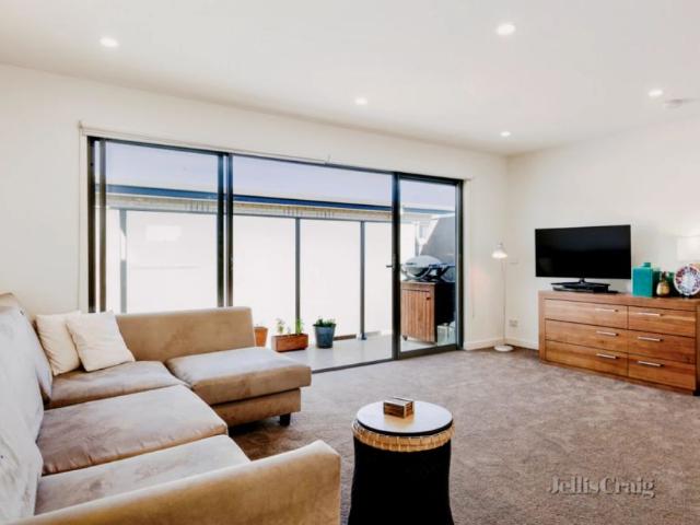 13/41 Dover Street, Flemington, Melbourne