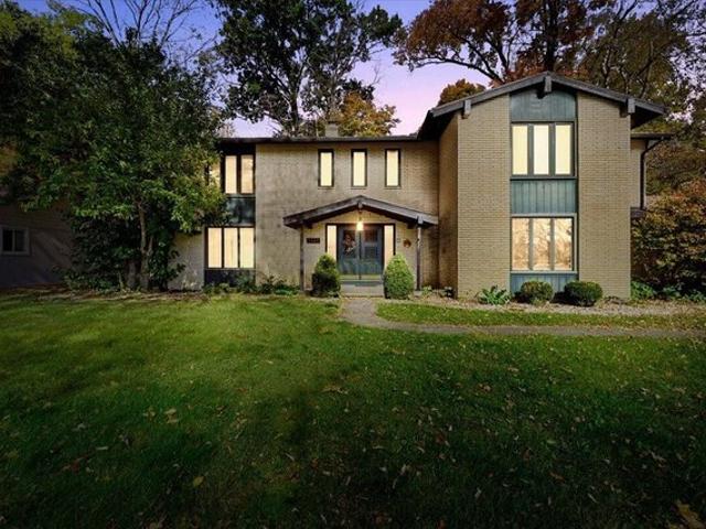 1341 Stratford Dr, Piqua, OH 45356