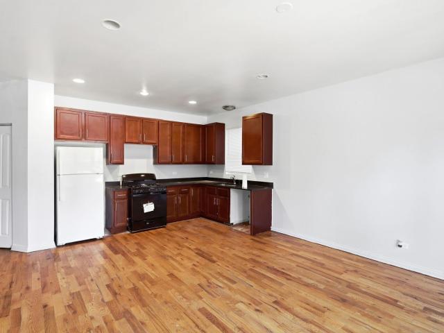 1342 E 73rd Street Unit 1, Chicago, US, IL