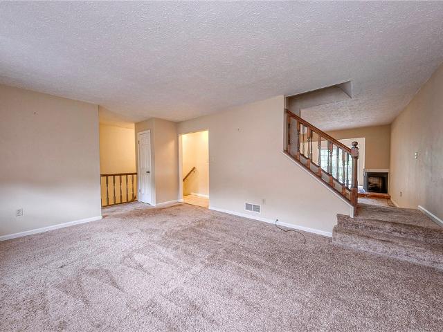 1342 Quail Run Cir
