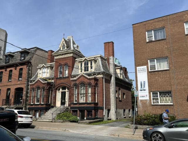 1343 Barrington St, Apt 301Halifax, NSB3J 1Y9