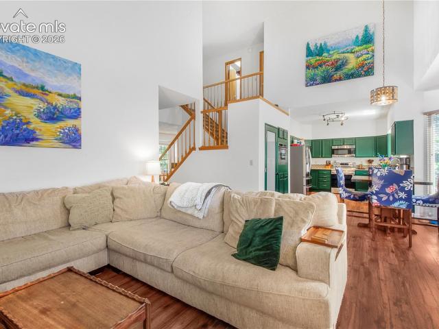 1343 Chesham Circle