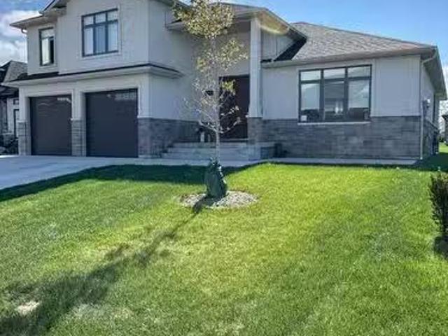 1343 Clearwater Avenue, Windsor, ON, N8P 0E9 house for sale.