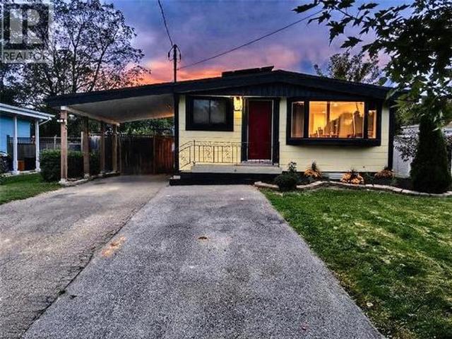 134 Deschene Avenue, Hamilton, ON, L9A 3K1 house for sale | Listing ID 40864 | Royal LePage