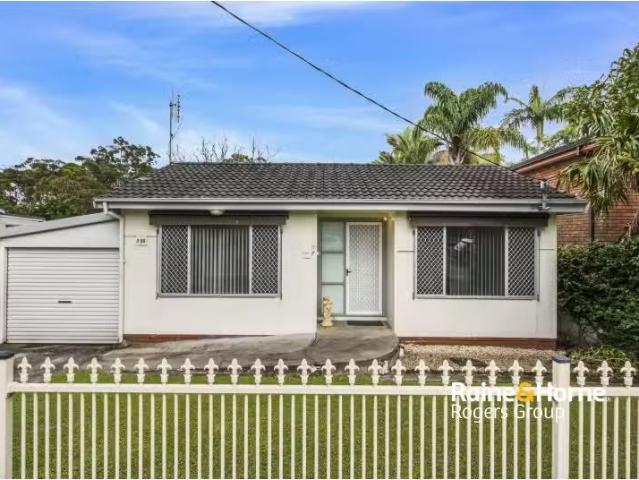 134 Dudley Street, LAKE HAVEN House for rent Listed by Jacind.