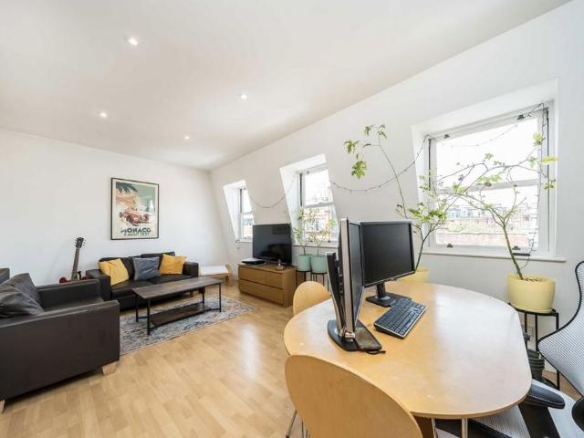 134 Essex Road, Angel, London, N1 2SN, United Kingdom | 2 bed apartment for rent #139475169 | Rentberry