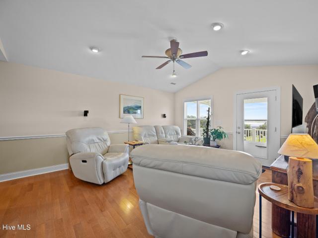 134 Heron Cove Road
