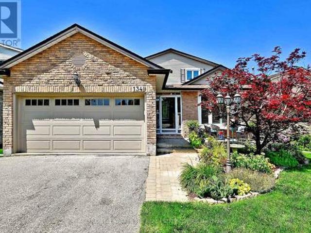 134 Huron Heights Drive, Newmarket, ON, L3Y 6N3 house for sale | Listing ID N13619 | Royal LePage
