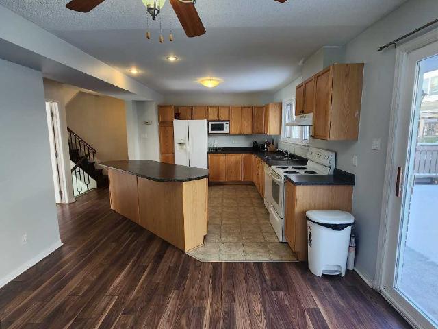 134 Monterey Drive 1 Ottawa, ON K2H 7A8