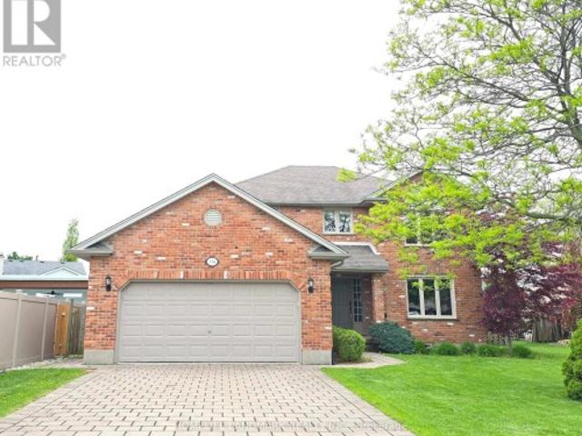 134 Moraine Court, London North, ON, N6G 4Z1 house for sale | Listing ID X13762 | Royal LePage