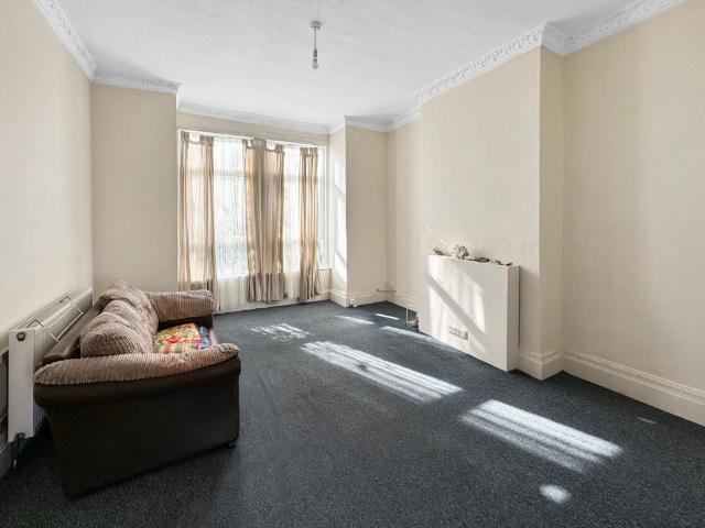 134 Manor Park Road, London NW10 4JP