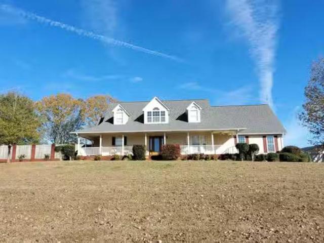 134 NELSON DR, CHILDERSBURG, AL 35044