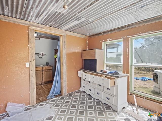 134 S Lone Star Parkway