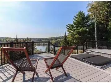 House for sale in Charlotte - Garden, Fireplace