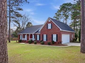 134 Silver Leaf Dr, Albany, GA