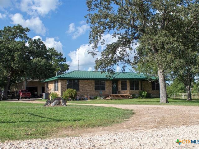 134 Private Road 1006