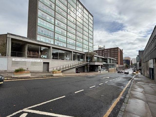 134 Renfrew Street, G3 1 bed flat to rent £1,195 pcm £276 pw
