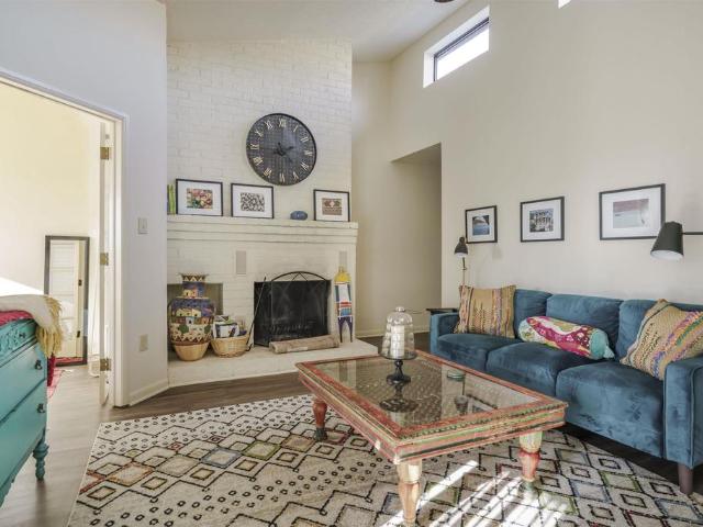 134 Turtle Creek Rd # 10