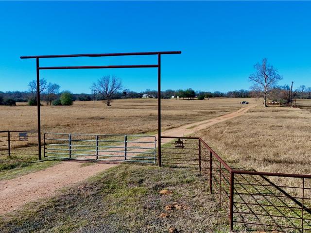 13541 E Us Hwy, Gause, TX 77857 | MLS #26000
