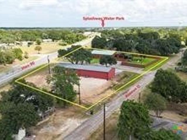 1354 Us 90a W, Sheridan, TX