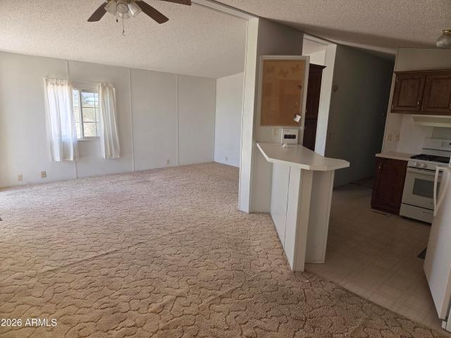 13550 e whitehorse trail
