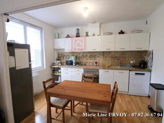 13550 Noves Appartement T3 de 67.65m² grand garage