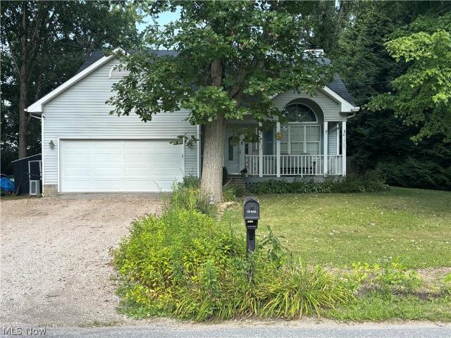 1355 Lake Vue