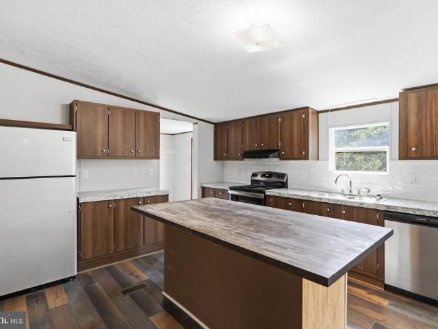 1355 Sandy Hollow Road