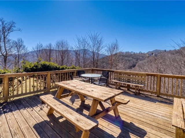 1355 Seven Devils Road 302