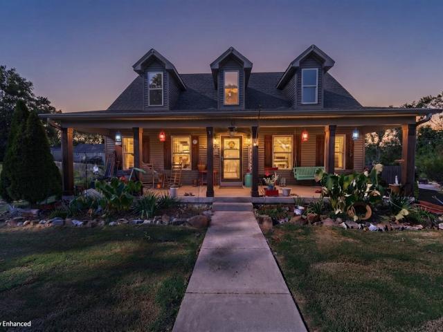 1356 Main St