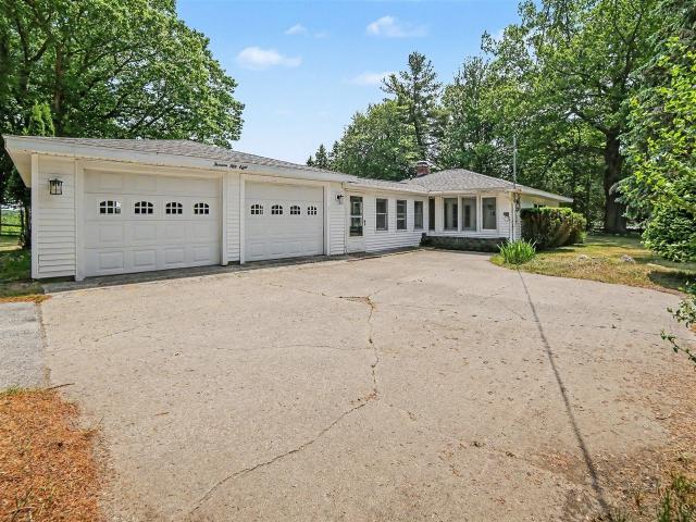 1358 N Lakeshore Drive