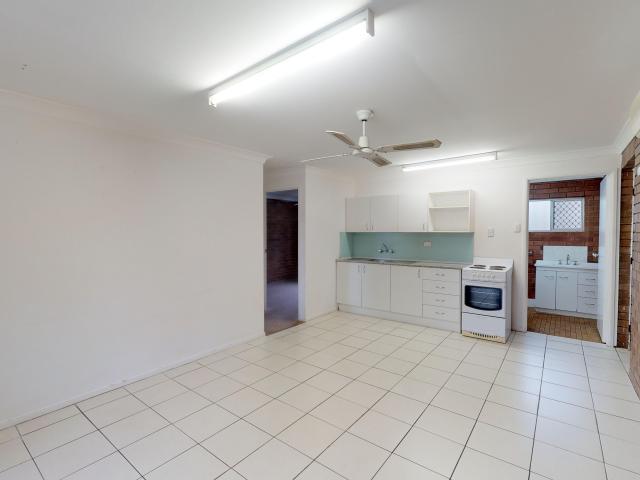 1/359 Rockonia Road, Koongal