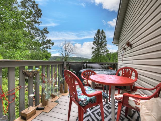 1359 Salem Road
