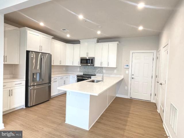 13502 Sayward Blvd, Unit 91, Herndon, VA 20171 | MLS #VAFX2315