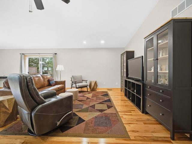 13508 Schneider Street