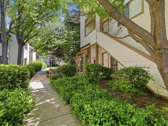 1350 Fairway Entrance Drive