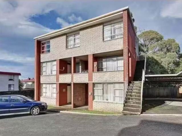 13/50 Regent Street, SANDY BAY Apartment for rent Listed by Z.