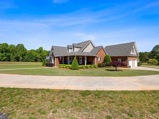 1350 Woodland Road