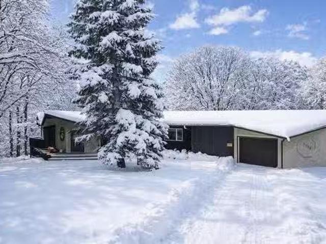 1350 18Th Street N, Brandon, MB, R7C 1A5 house for sale Lis.