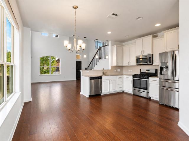 13517 Larrys Ln