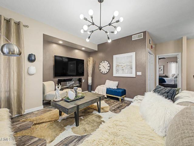 1351 n pleasant drive # 2112