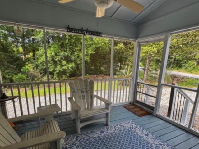 1351 Caney Loop