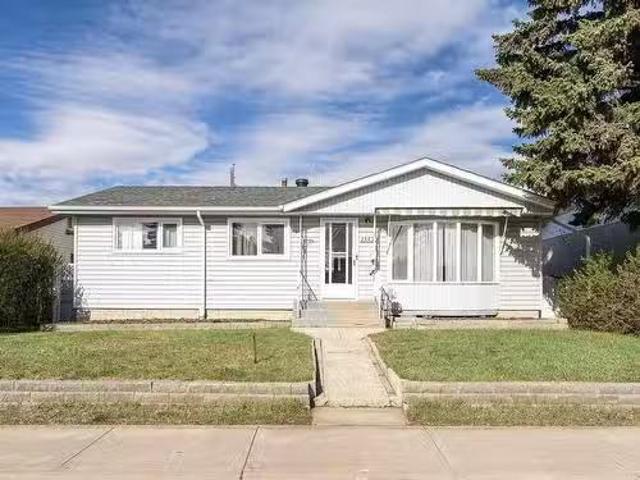 13520 113A Street, Edmonton, AB, T5E 5C4 house for sale Lis.