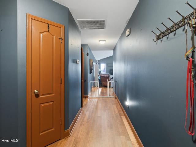 1352 Old Comfort Highway