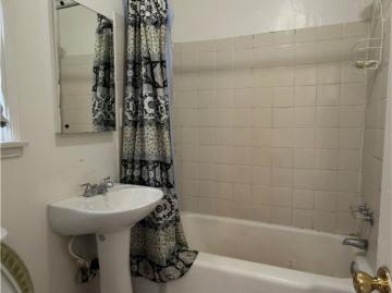 1352 W 60th St, Los Angeles, CA 90044 | MLS #SR26072