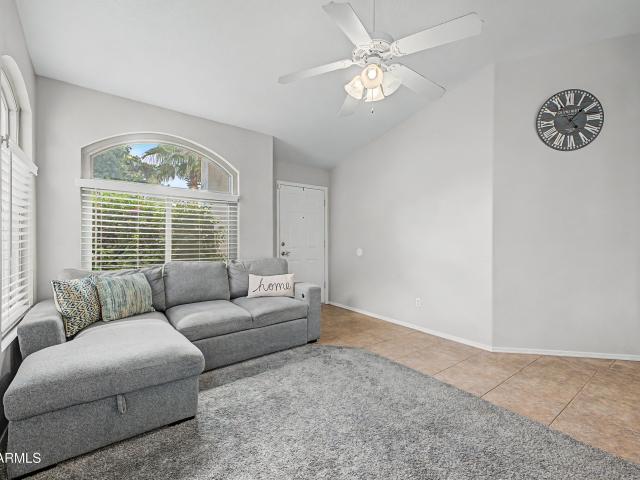 1352 w sparrow drive